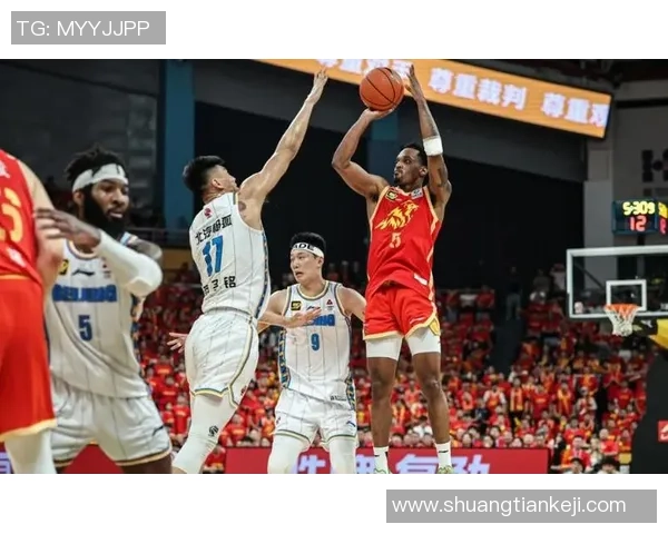 广厦队与四川队精彩对决集锦回顾展现篮球魅力与团队精神 广厦队与四川队精彩对决集锦回顾展现篮球魅力与团队精神